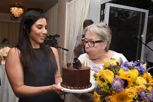 PRESS RELEASE: Kathy Bates gets her wish as stars celebrate top #LymphWalk fundraisers